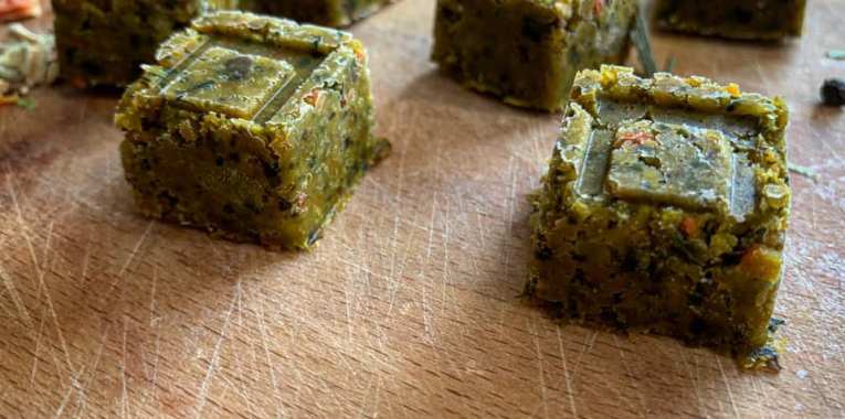 KOSTKA WARZYWNA (BULION WARZYWNY)