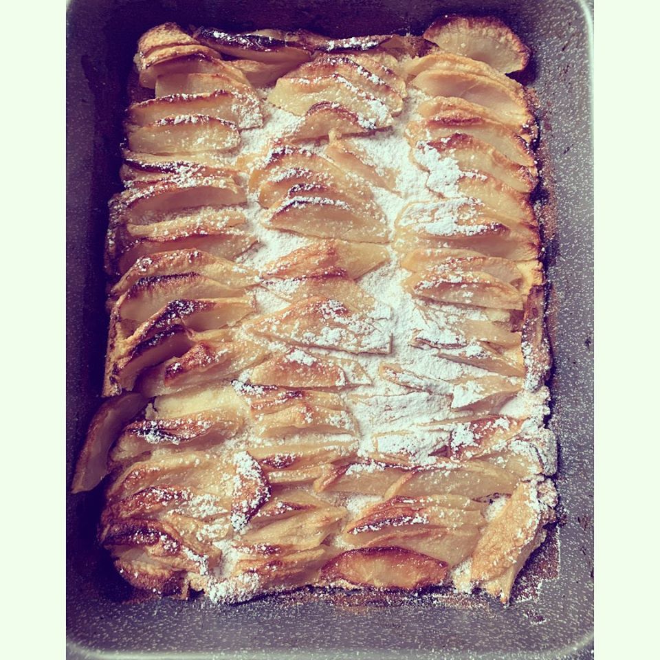 BEZGLUTENOWA, BEZMLECZNA TARTA Z JABŁKAMI