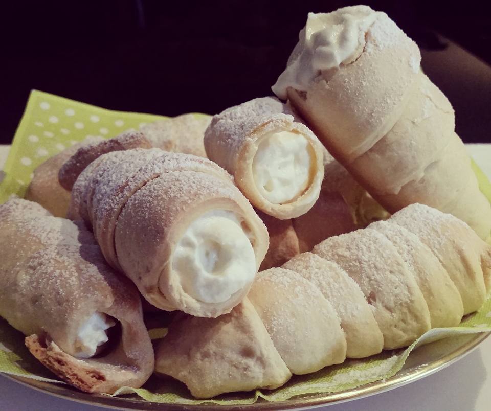 RURKI Z KREMEM – smak dzieciństwa