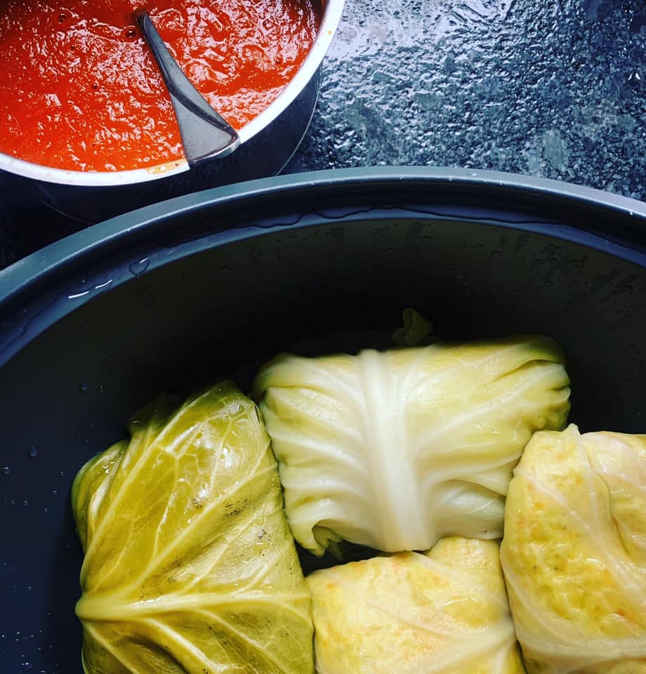 GOŁĄBKI Z INDYKIEM NA PARZE