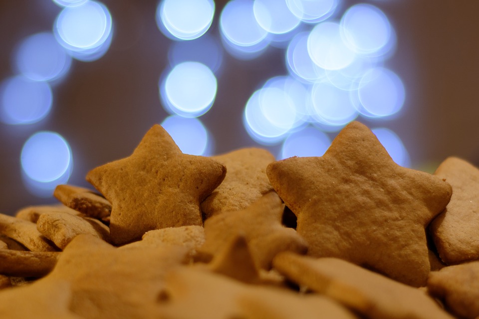 CYNAMONOWE KRUCHE GWIAZDECZKI