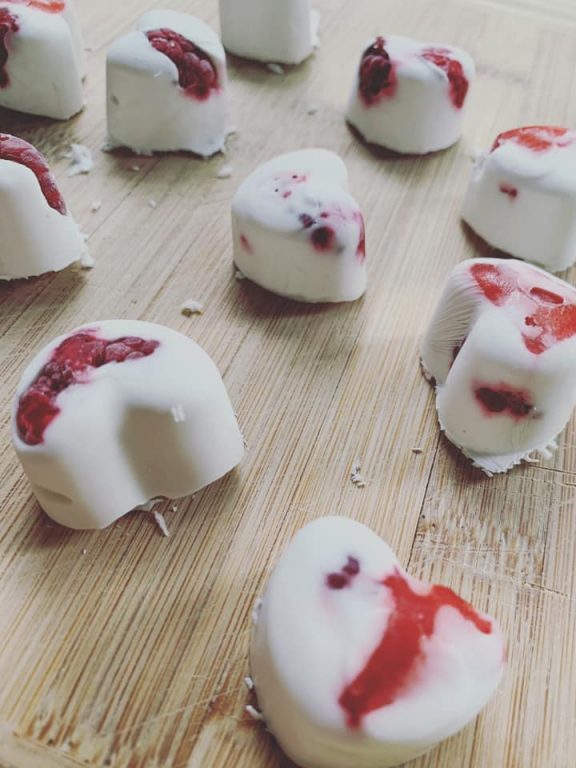 WEGAŃSKIE CZEKOLADKI KOKOSOWE