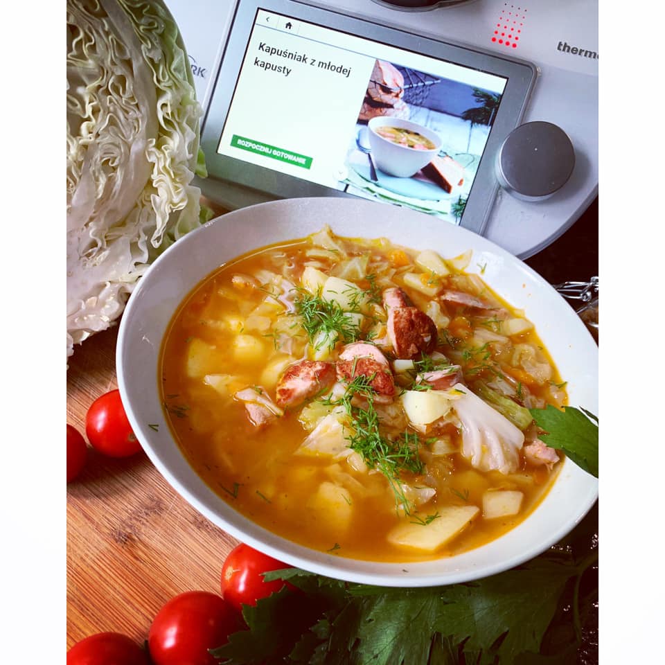 Kapuśniak z młodej kapusty