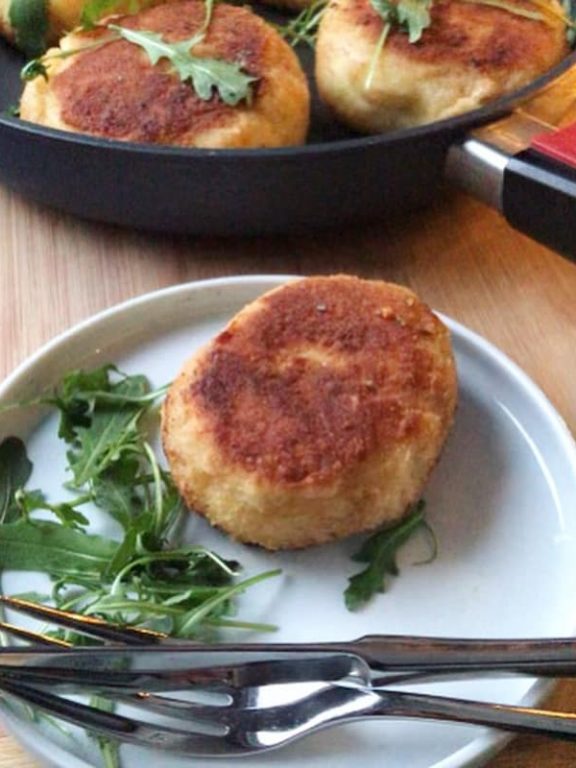 ZIEMNIACZANE KOTLETY NADZIEWANE PIECZARKAMI