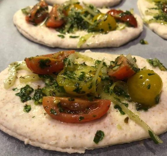 Mini Focaccia z pomidorami