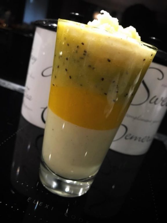 KOKTAJL JAGLANY Z KIWI