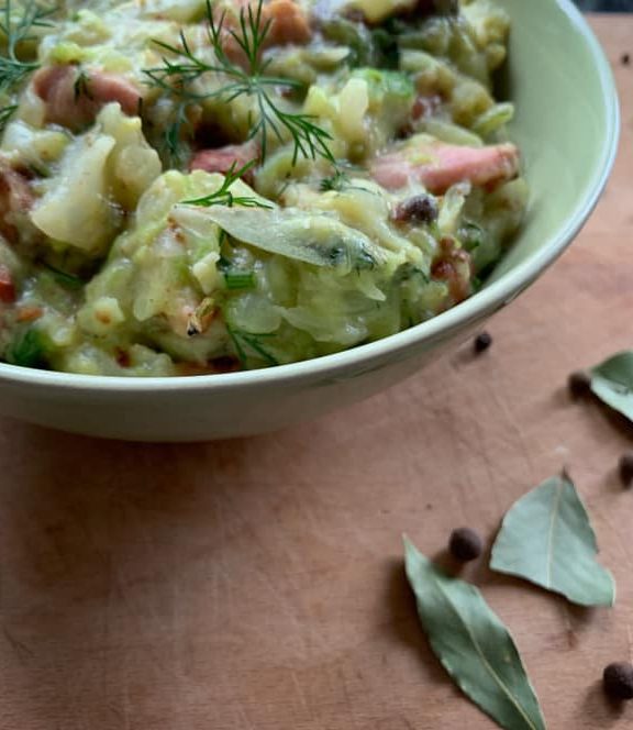 MŁODA KAPUSTA ZASMAŻANA