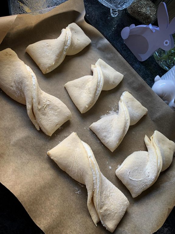 BUŁKI SŁODKIE Z SEREM