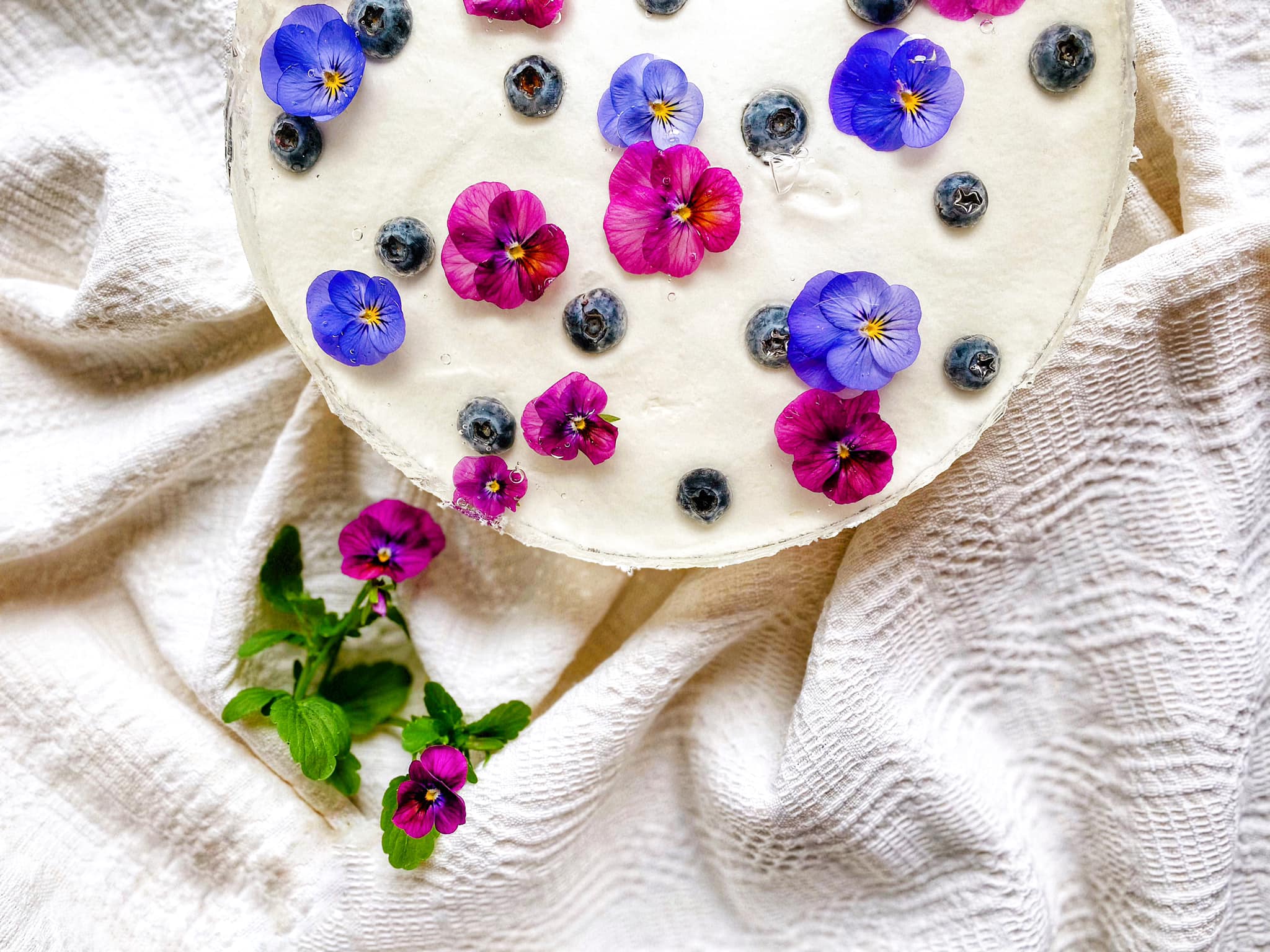 SERNIK NA ZIMNO Z BRATKAMI