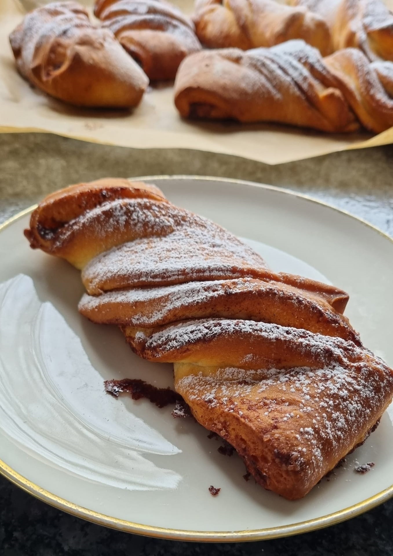 BUŁKI SŁODKIE Z CYNAMONEM