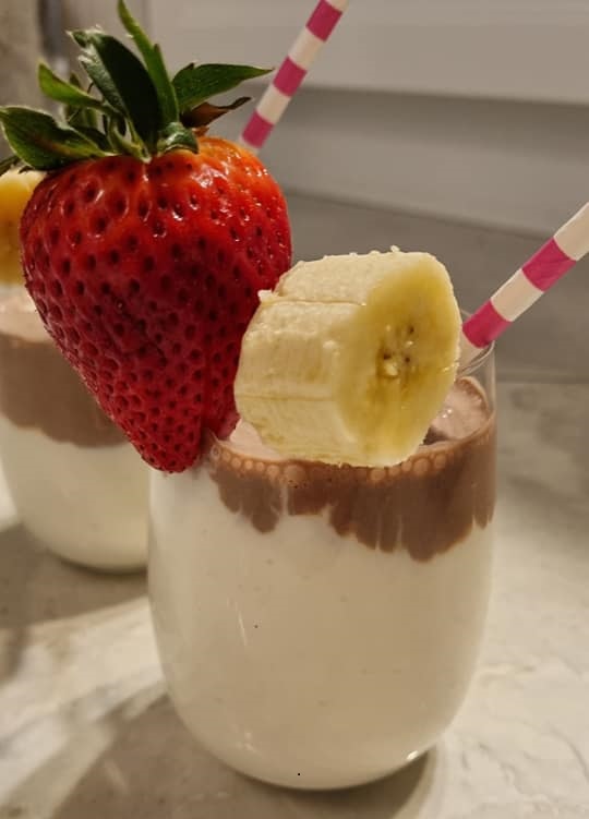 SHAKE BIAŁKOWY WANILIOWO CZEKOLADOWY